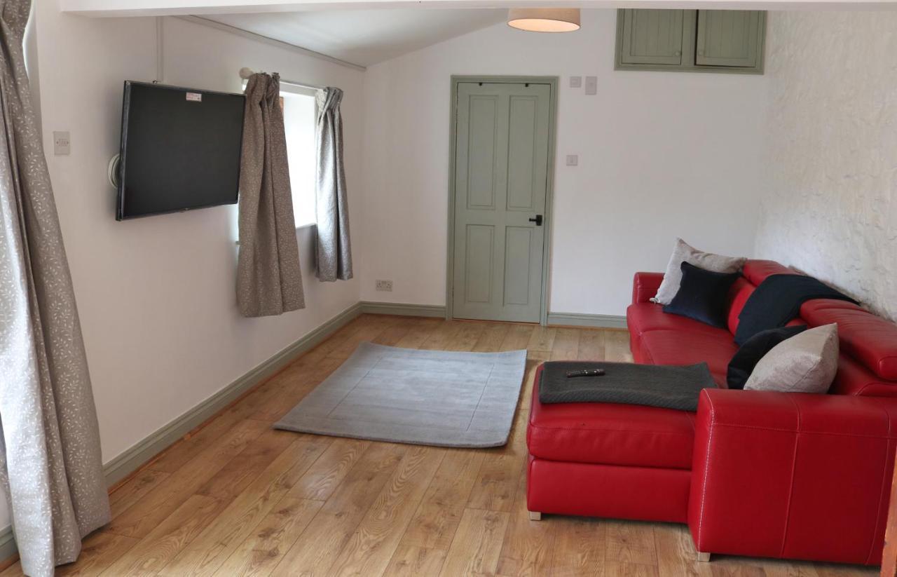 Pullman Cottage - The Culm Valley Inn Culmstock Extérieur photo